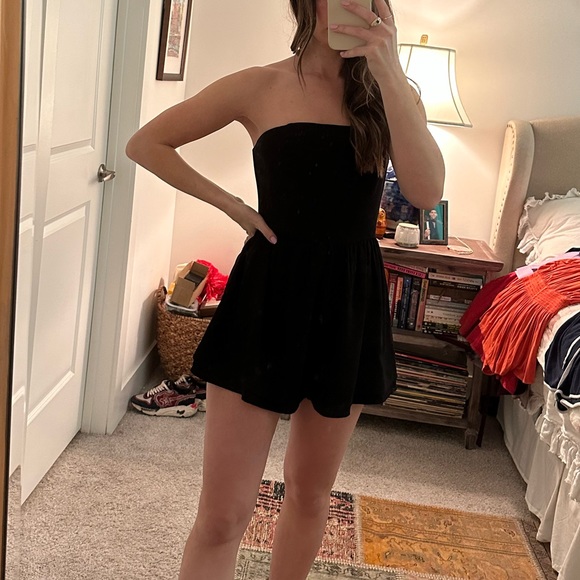Tobi Black Romper - Picture 1 of 6